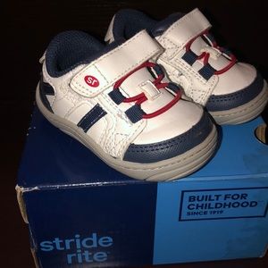 *BRAND NEW* Baby boys Stride Right Sneaker